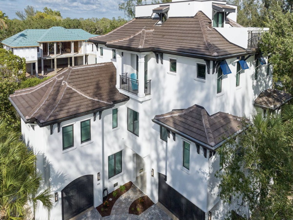 Luxurious Vacation Pool Home in Siesta Key 5 min walk to beach